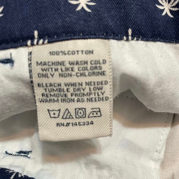 EUC - Islandia Palm Tree Shorts - Picture 5 of 5